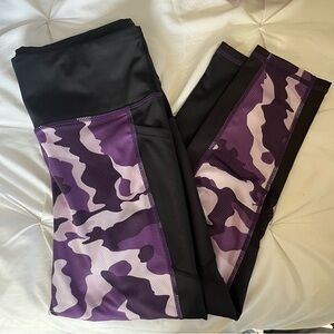 LuLaRoe Workout Leggings with pockets!